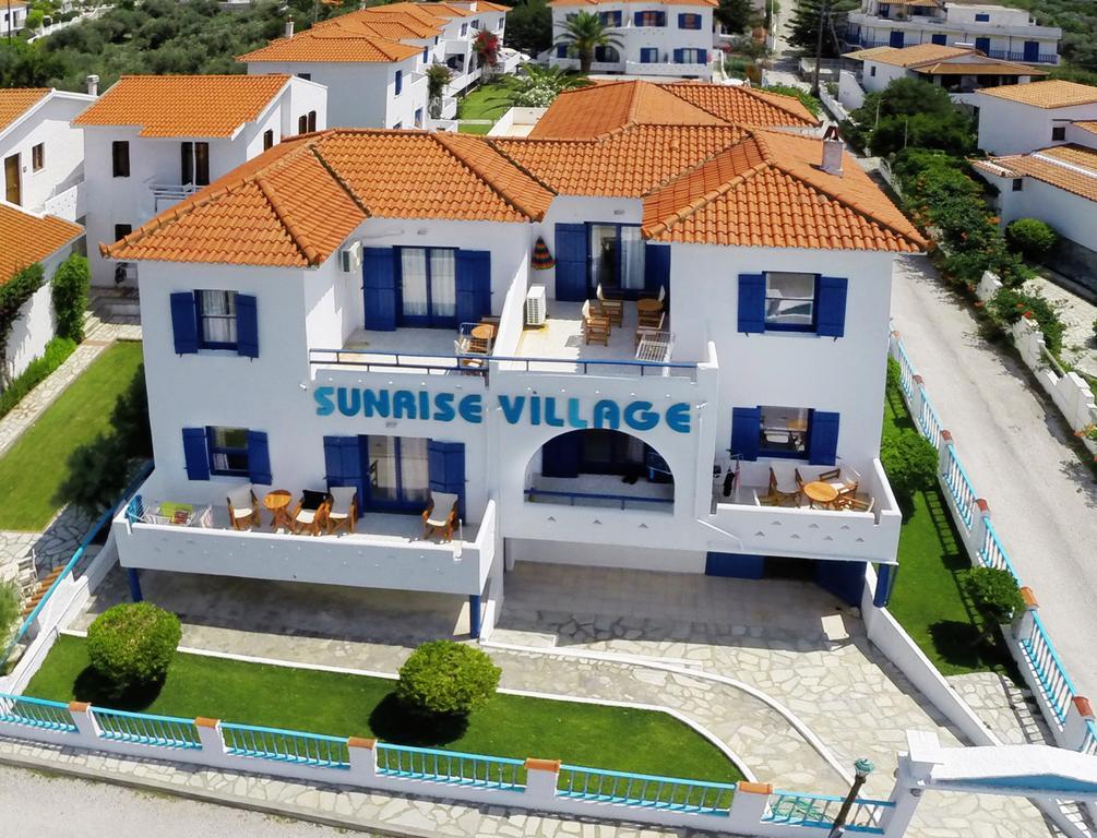Sunrise Village Hotel Apartments Skopelos Town Exterior photo